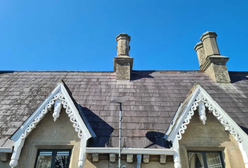 Starlink receiver set-up on a semi-detached house